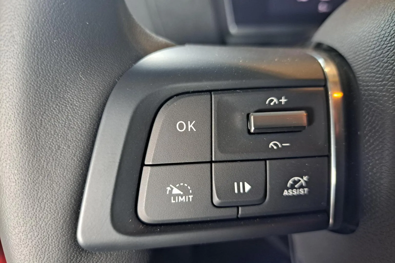 CITROEN C4 EVL-346 carousel image
