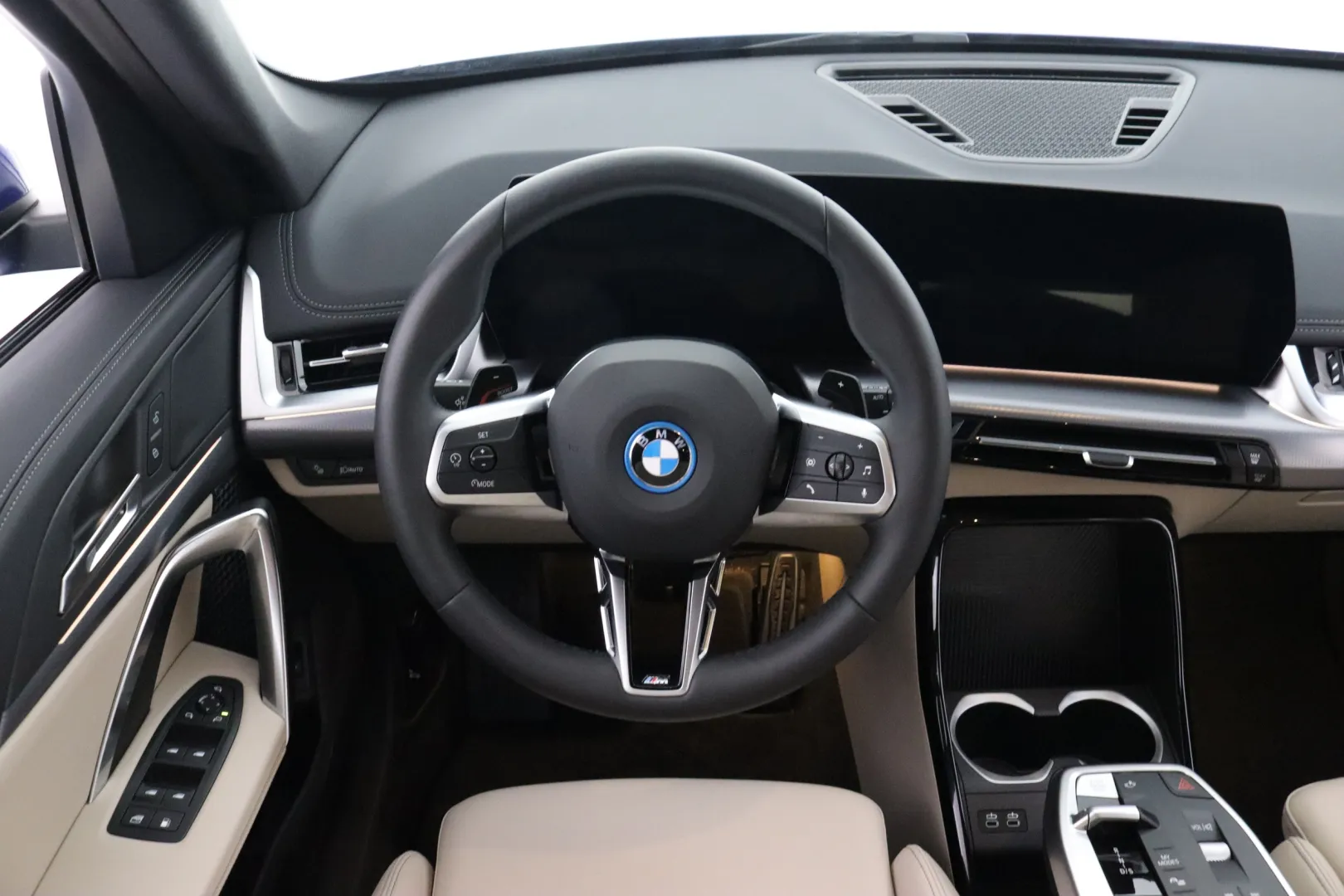 BMW X1 XSX-274 carousel image