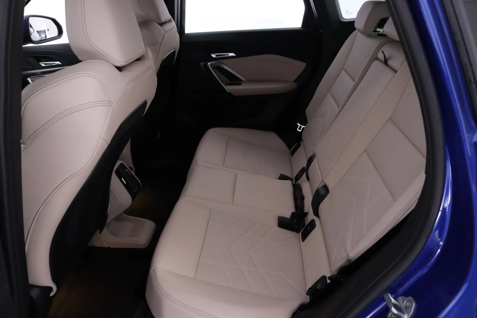 BMW X1 XSX-274 carousel image