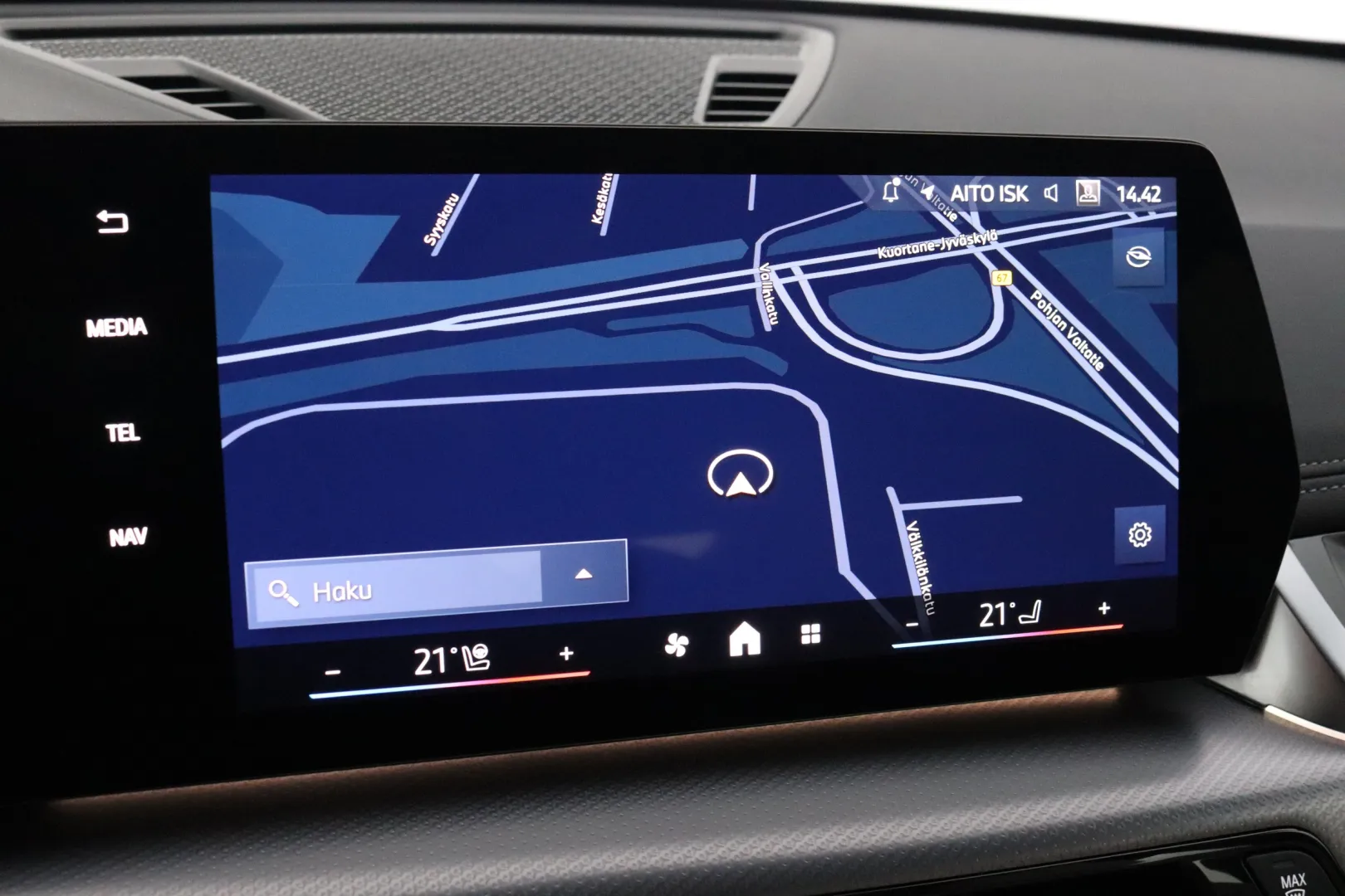 BMW X1 XSX-274 carousel image