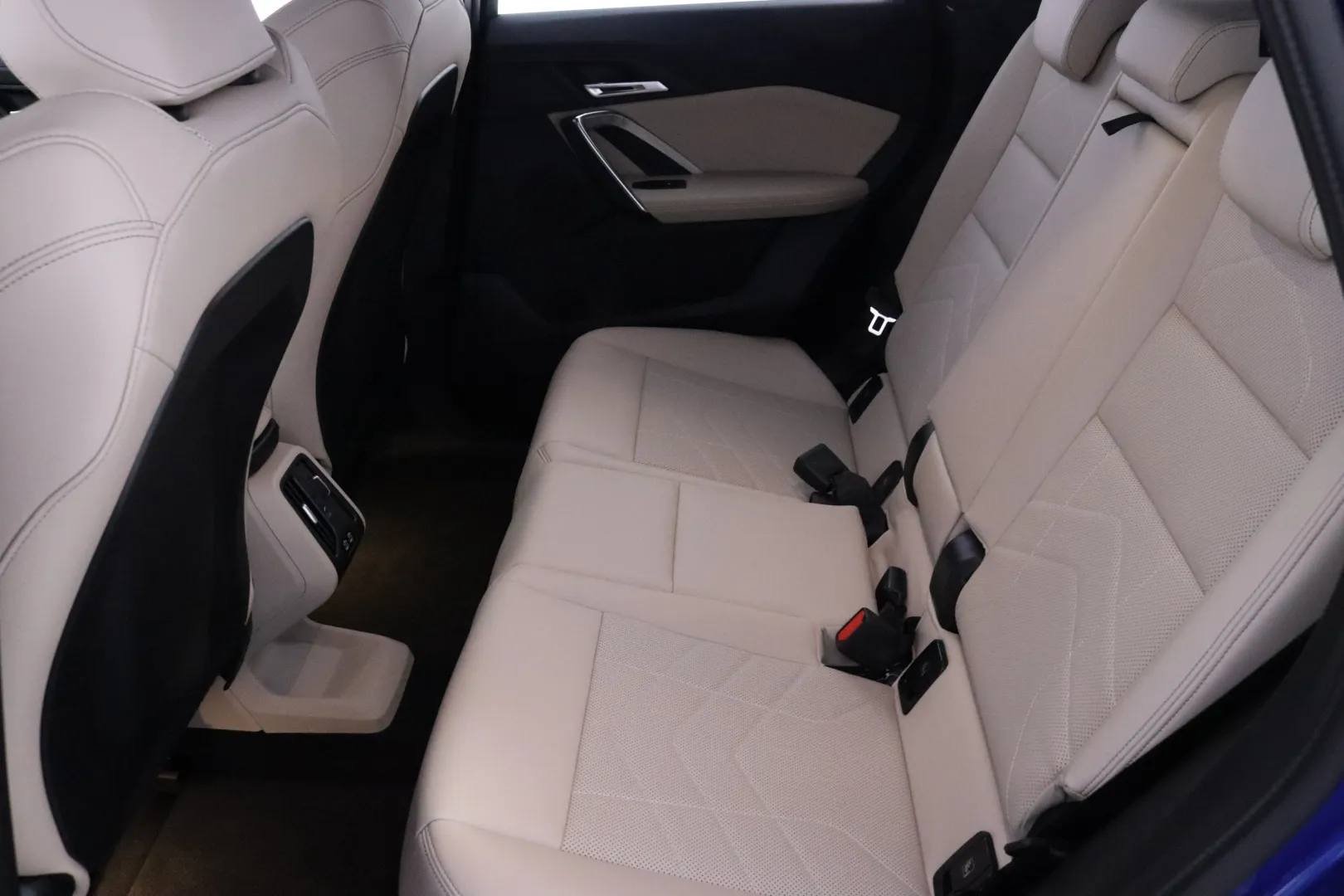 BMW X1 XSX-274 carousel image