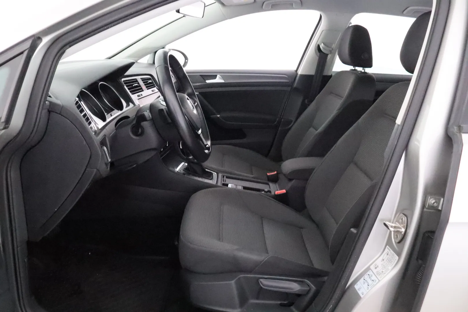 VOLKSWAGEN Golf CRC-964 carousel image