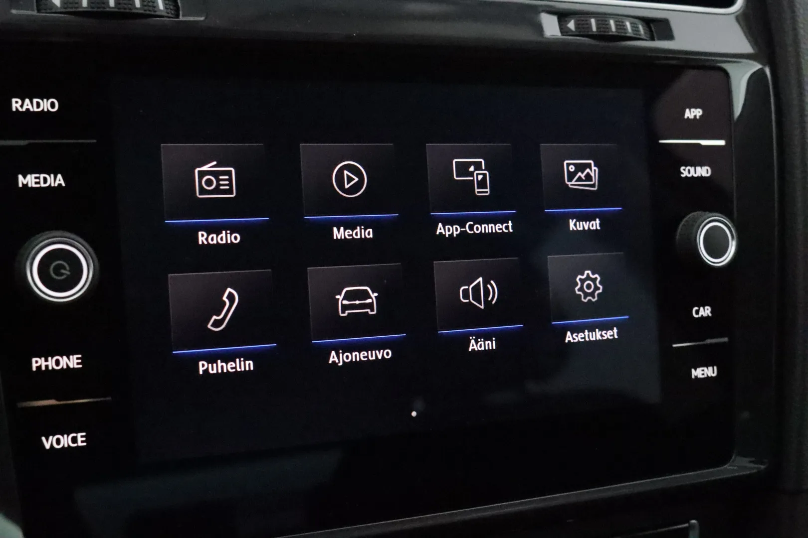 VOLKSWAGEN Golf CRC-964 carousel image