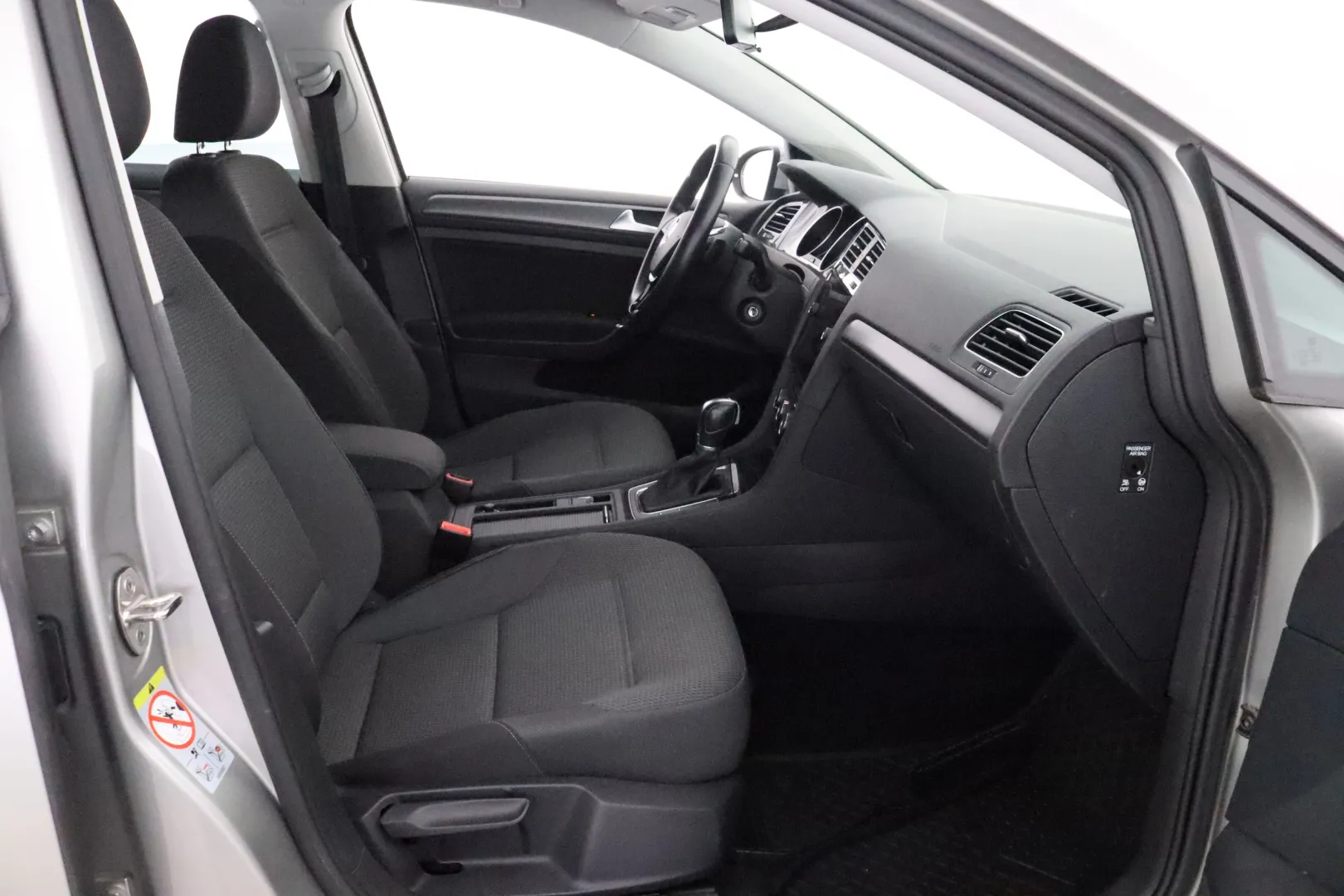 VOLKSWAGEN Golf CRC-964 carousel image