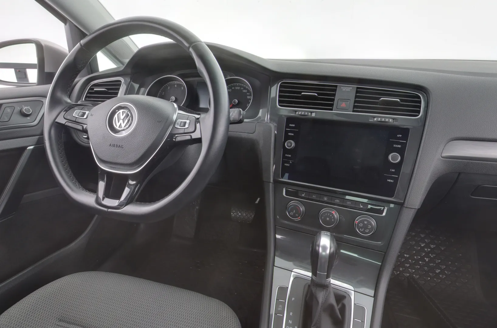 VOLKSWAGEN Golf CRC-964 carousel image