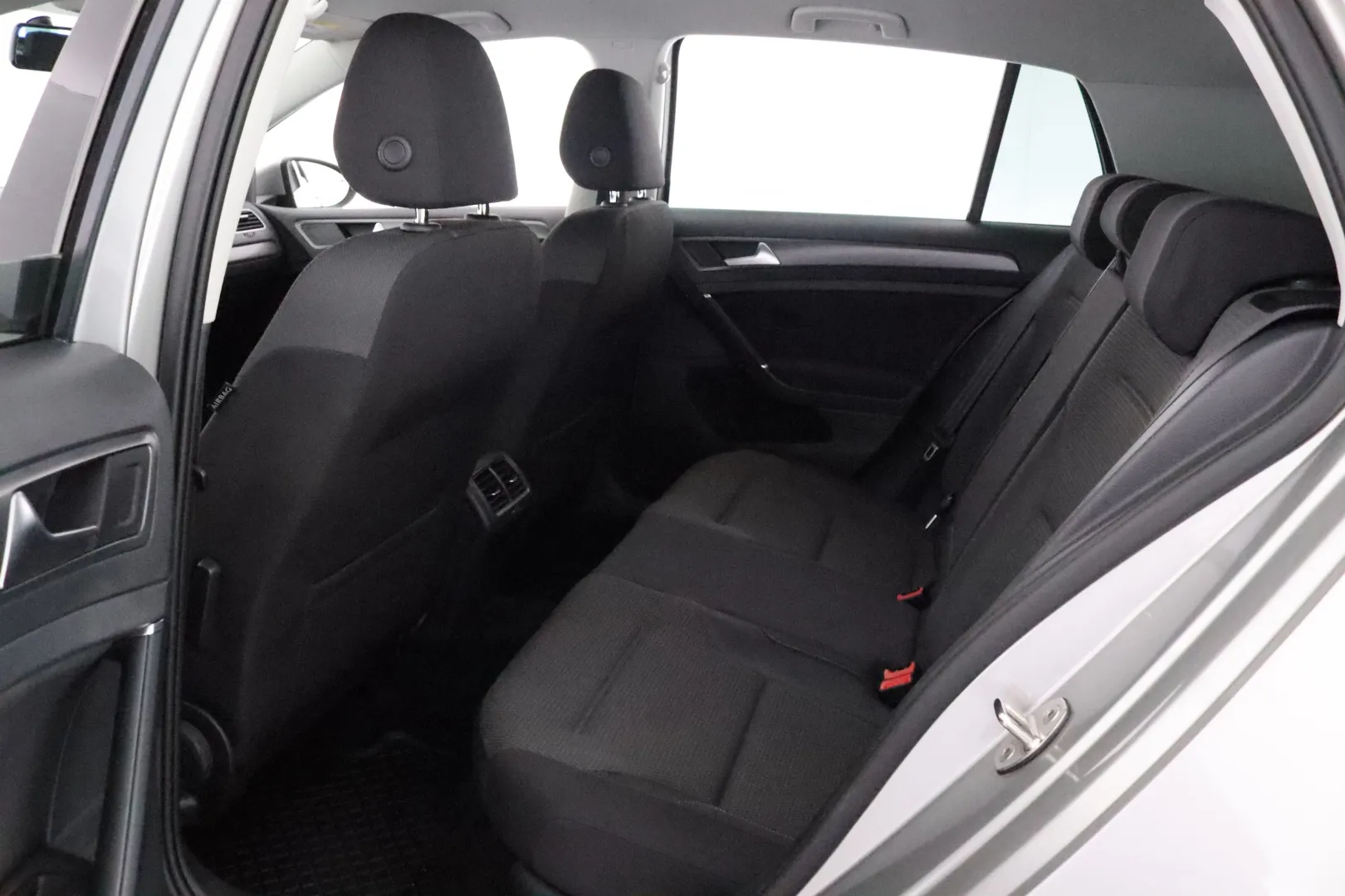 VOLKSWAGEN Golf CRC-964 carousel image