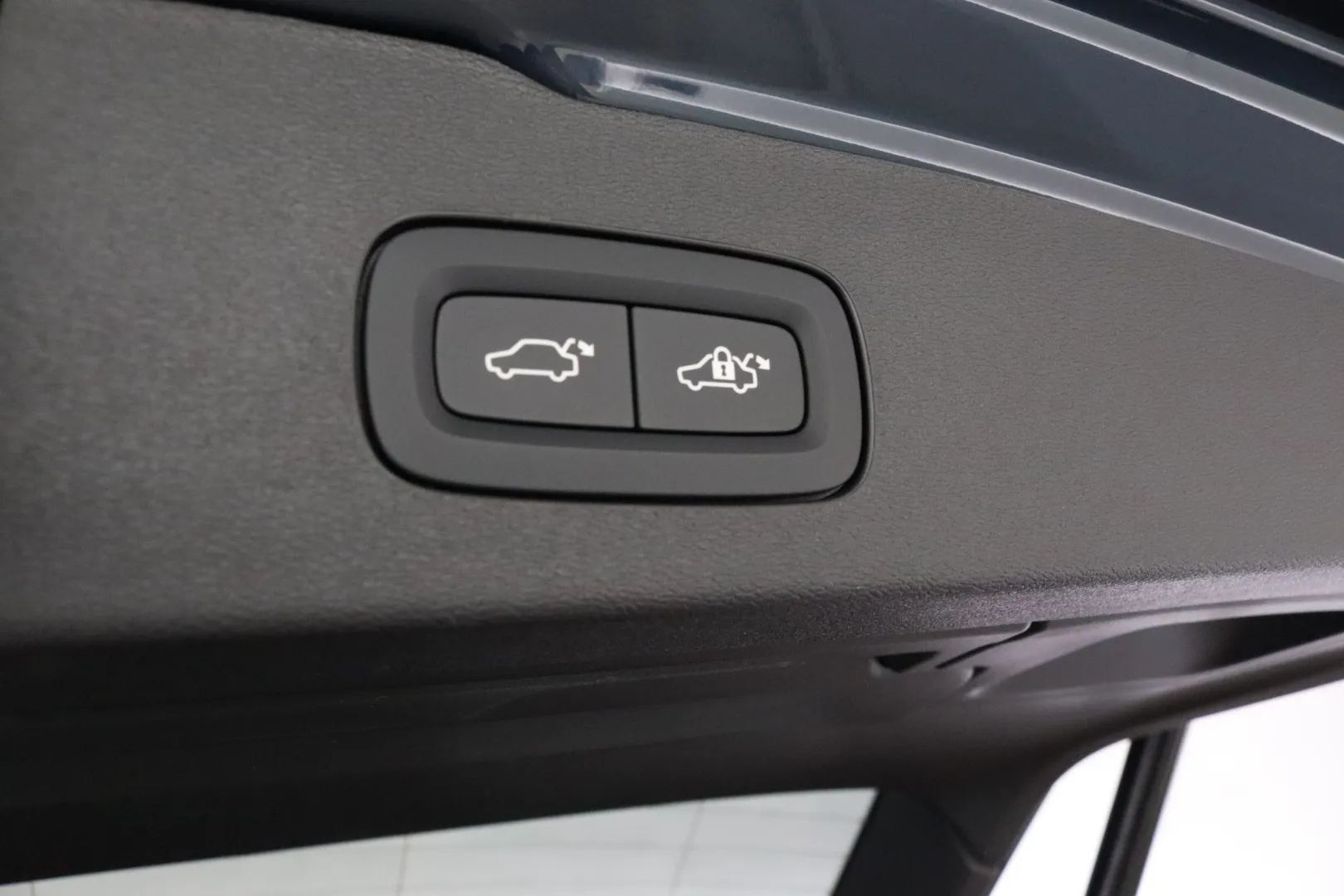 VOLVO V60 GRF-960 carousel image