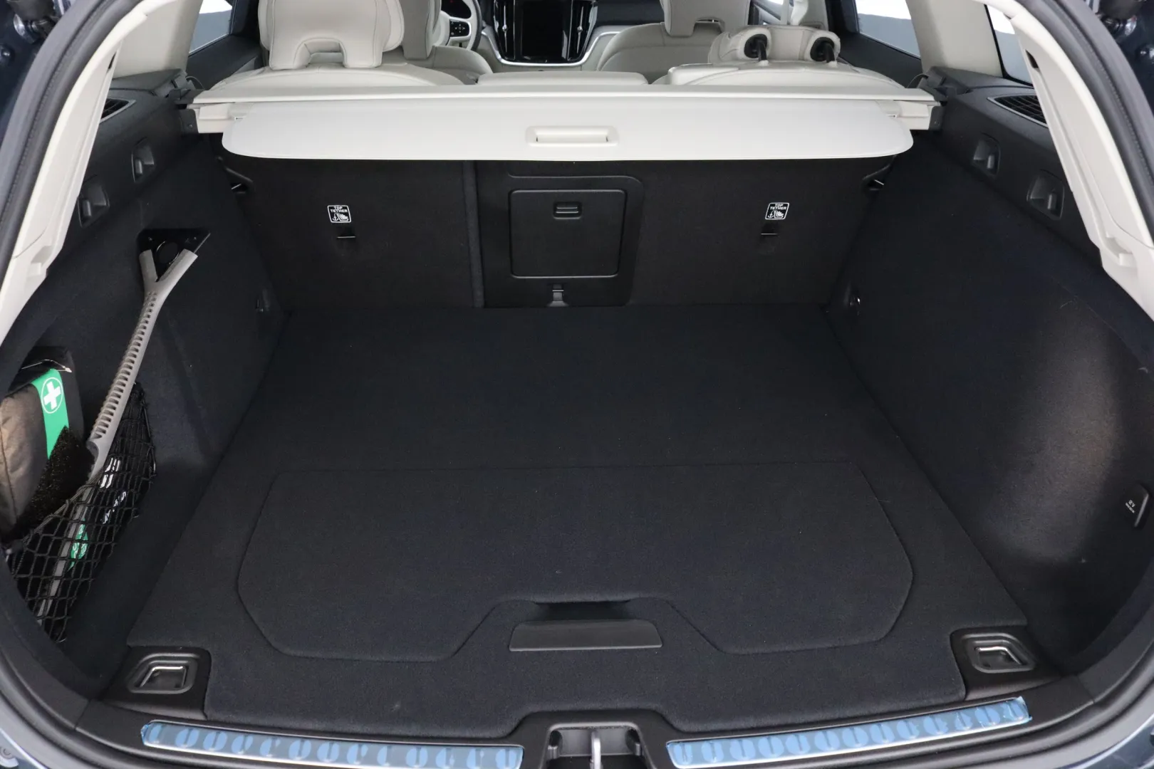 VOLVO V60 GRF-960 carousel image