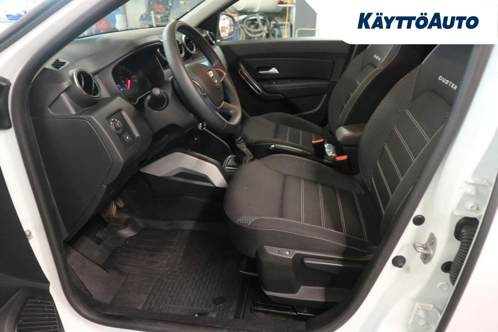 DACIA Duster IOT-774 carousel image