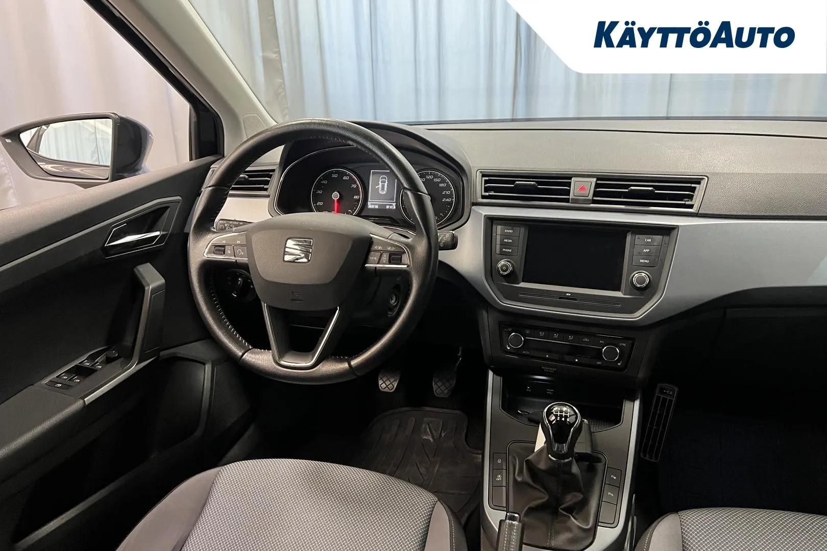 SEAT Arona JLM-292 carousel image
