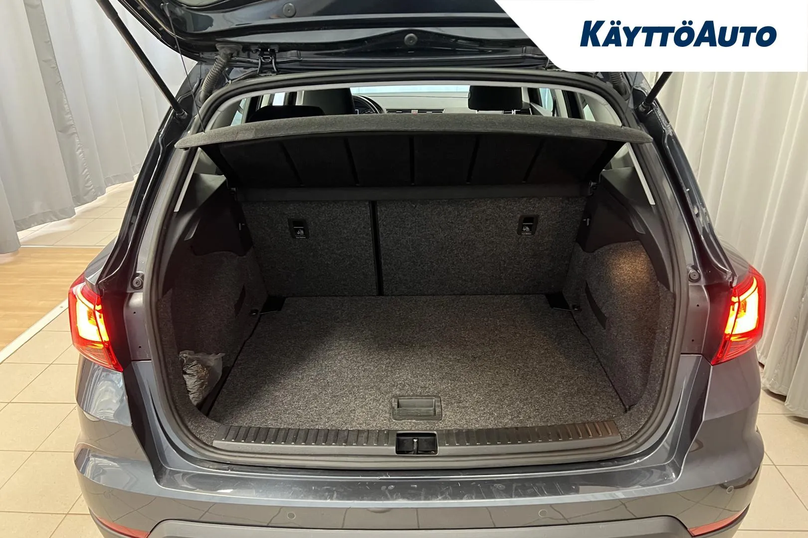 SEAT Arona JLM-292 carousel image