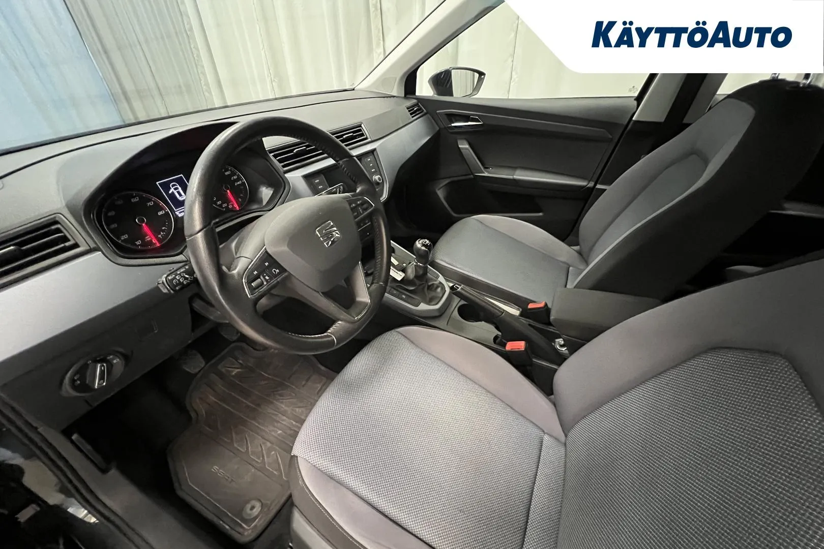 SEAT Arona JLM-292 carousel image