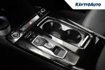 Audi e-tron JNR-982 carousel thumbs