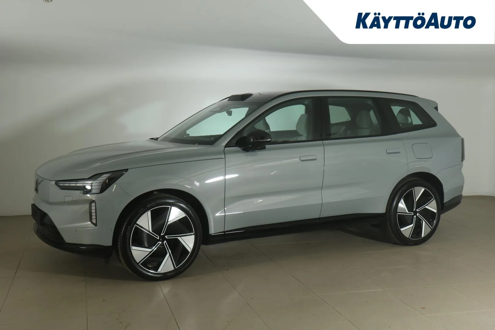 Volvo EX90 ZPH-133 carousel image