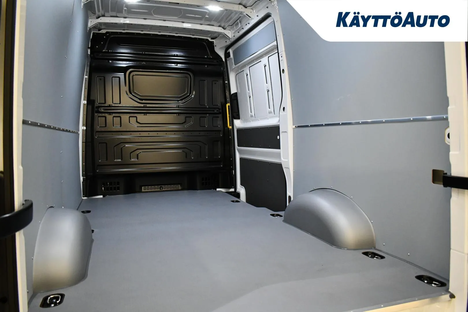 Volkswagen Crafter GRG-497 carousel image