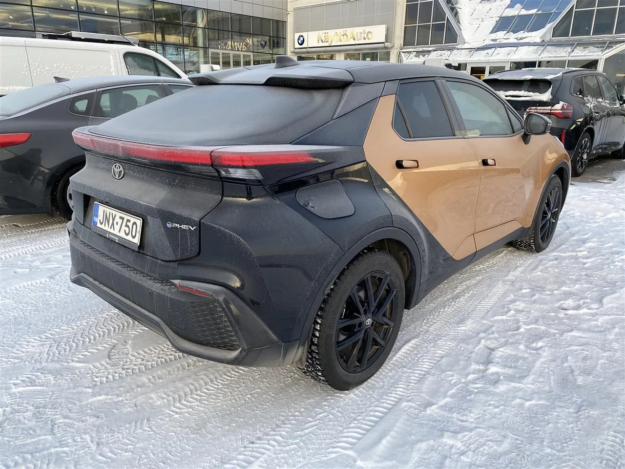 TOYOTA C-HR JNX-750 carousel image