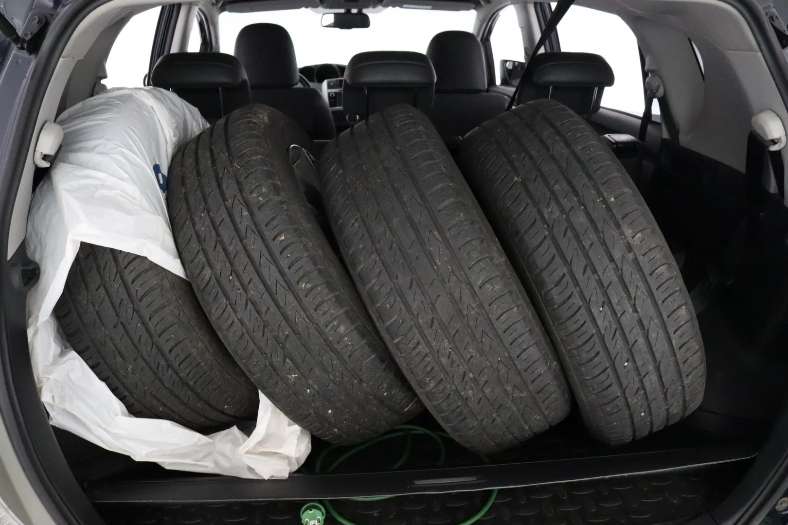 TOYOTA Verso ZKP-933 carousel image