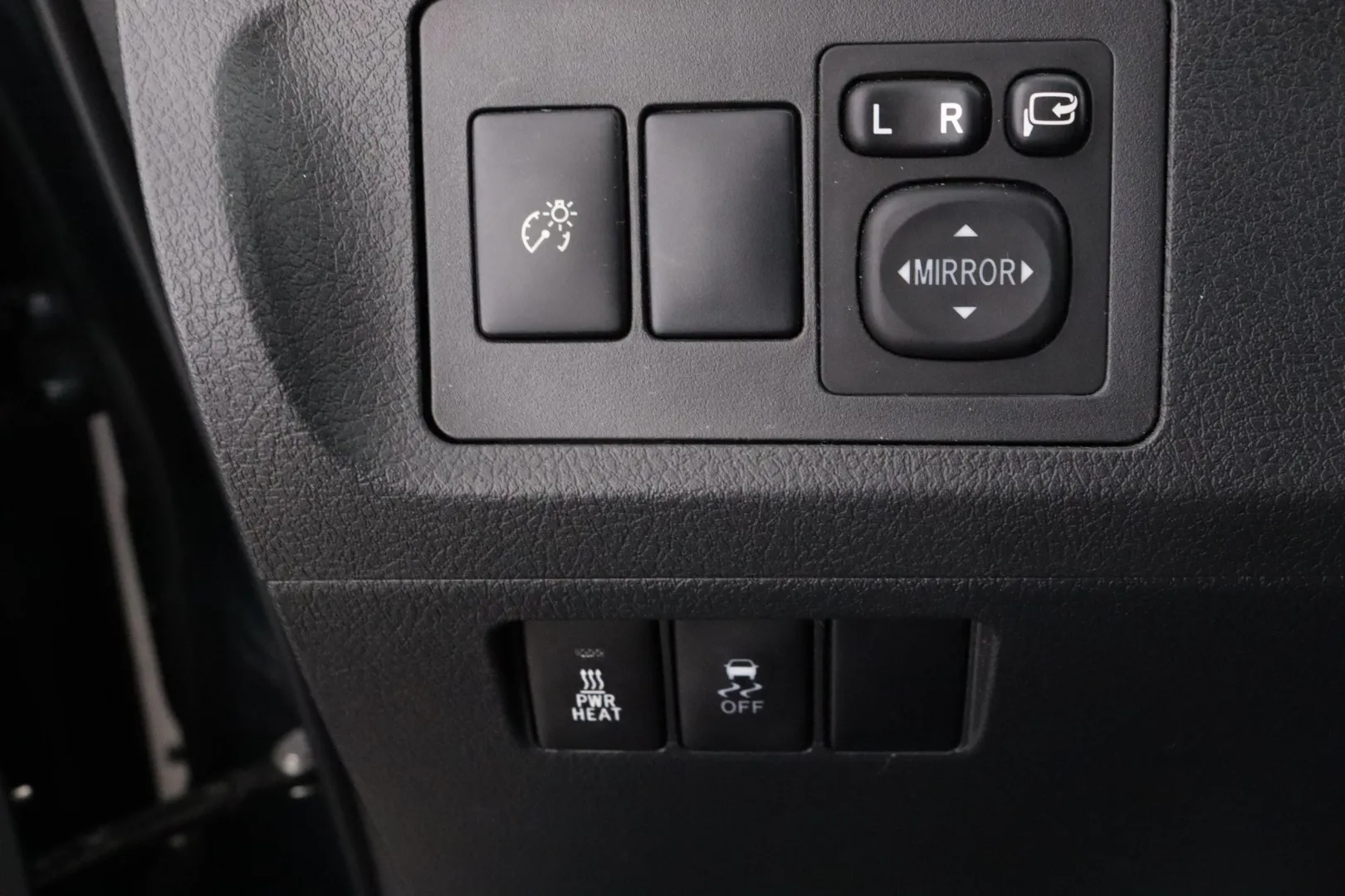 TOYOTA Verso ZKP-933 carousel image