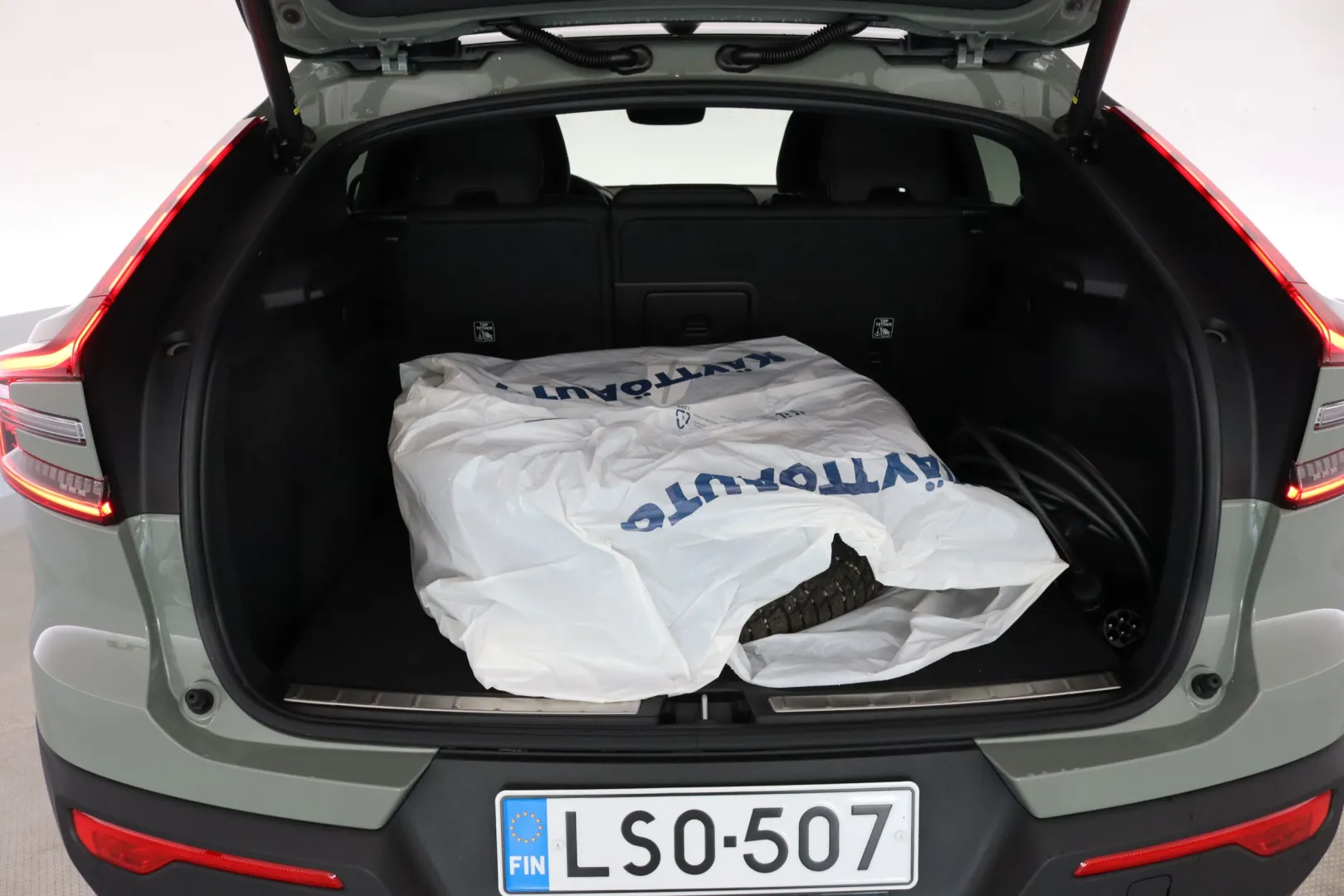 VOLVO C40 LSO-507 carousel image