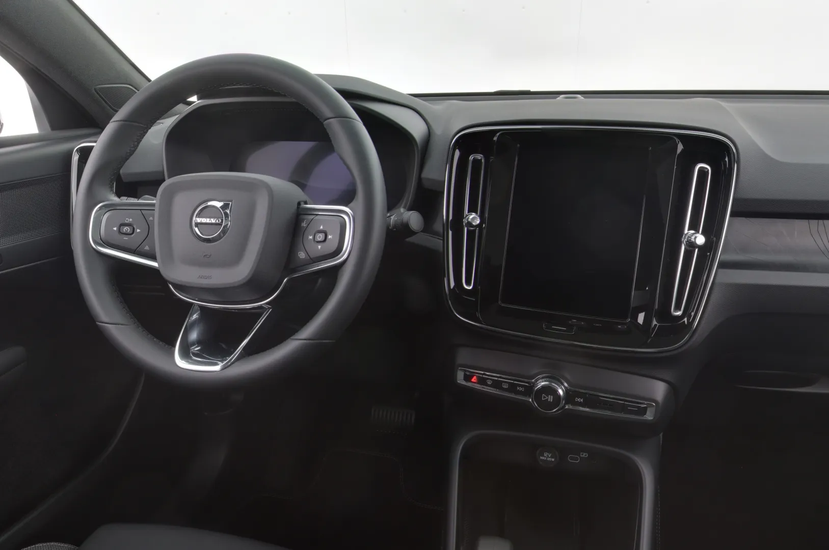 VOLVO C40 LSO-507 carousel image