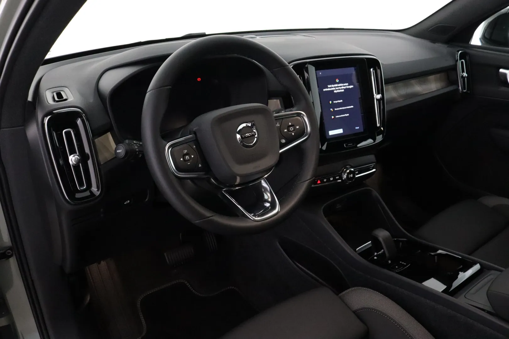 VOLVO C40 LSO-507 carousel image