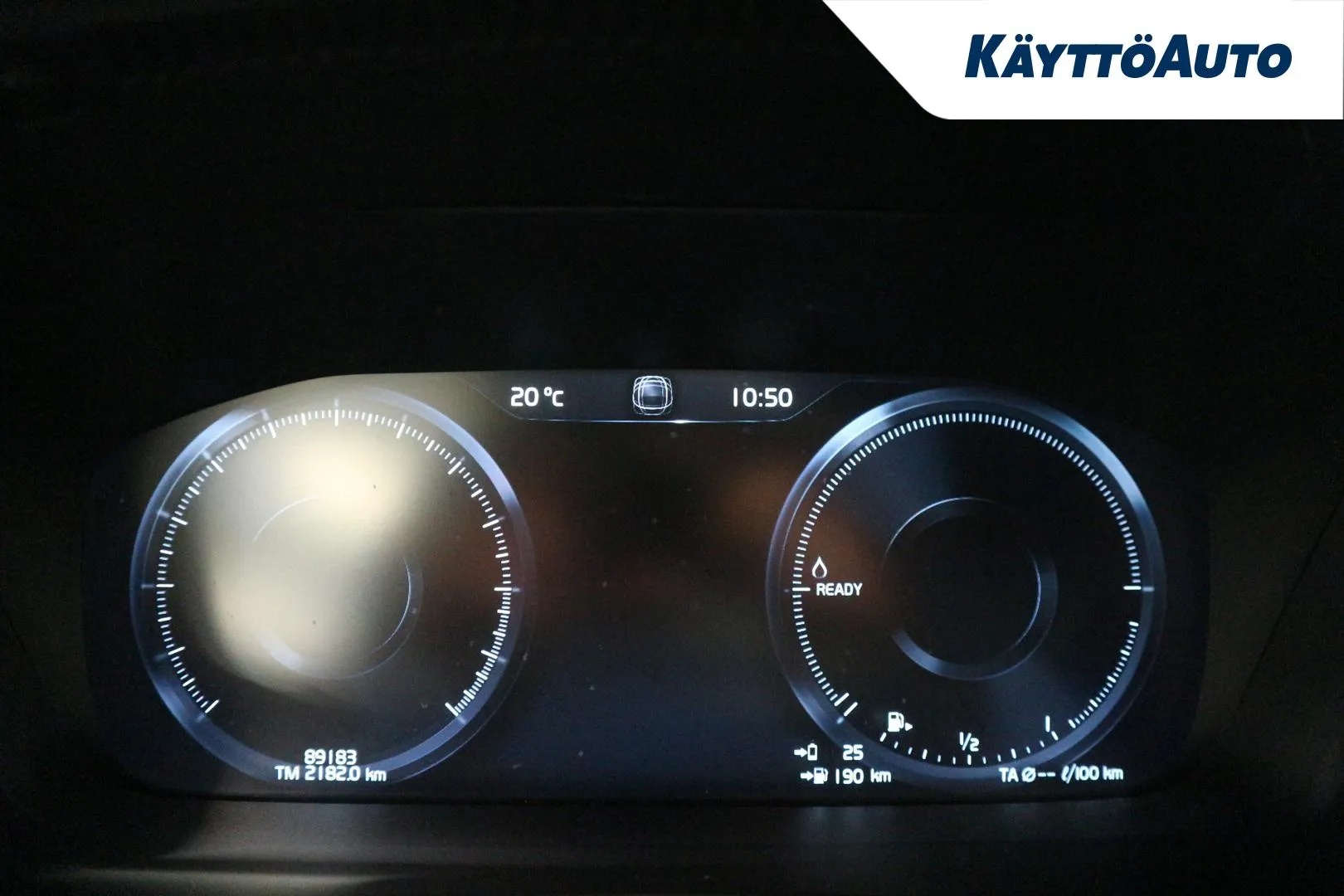VOLVO V60 YXO-187 carousel image