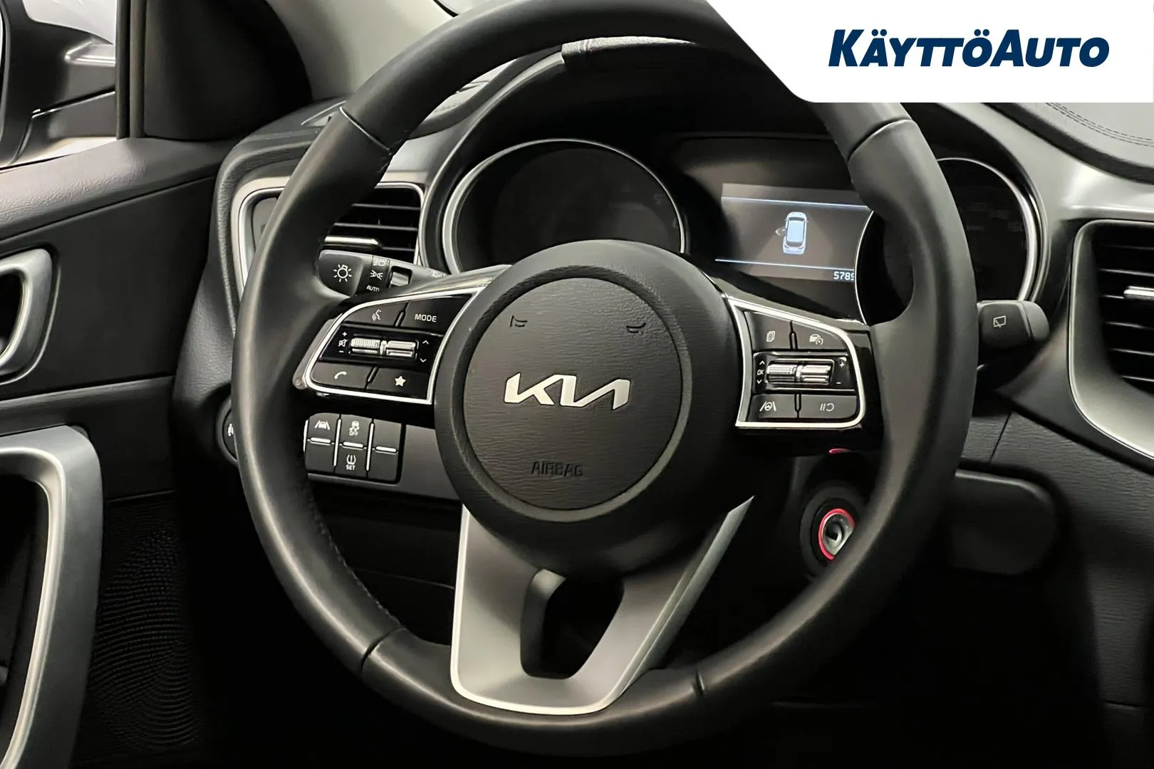 KIA Ceed JNP-880 carousel image