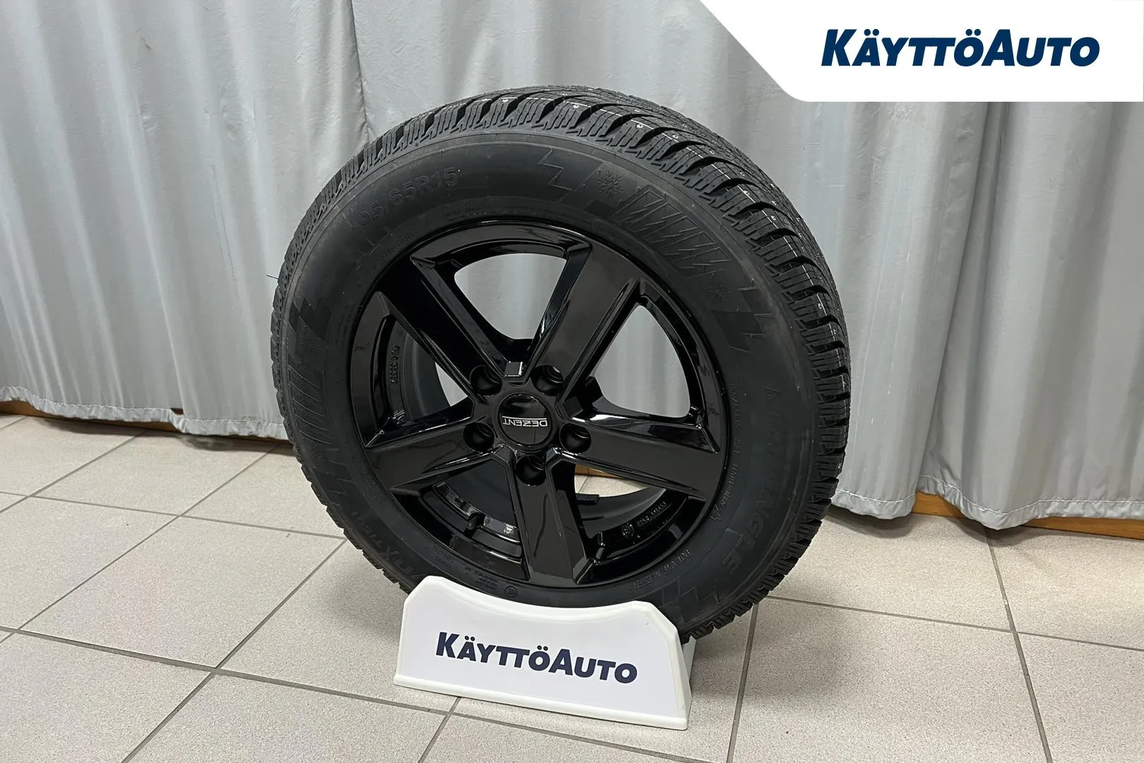 KIA Ceed JNP-880 carousel image