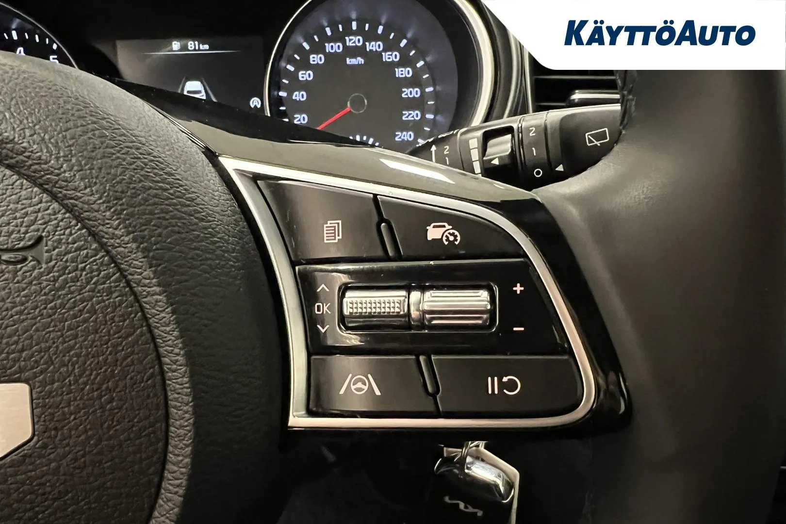 KIA Ceed JNP-880 carousel image