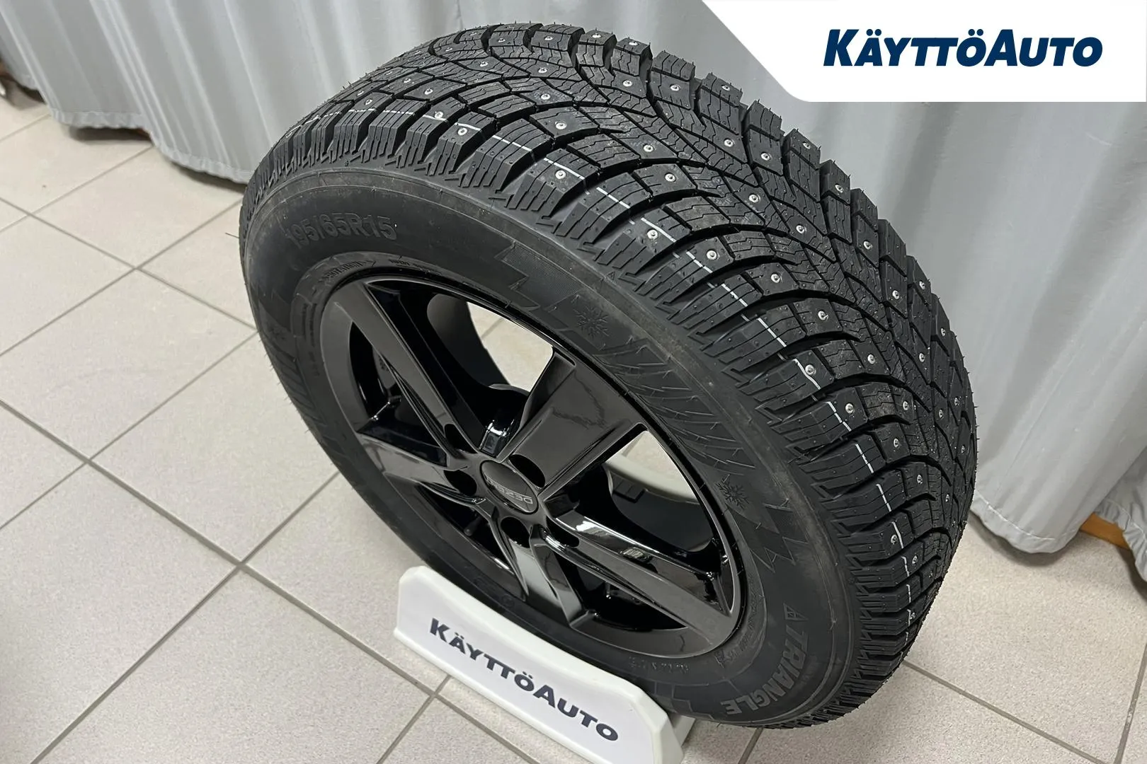 KIA Ceed JNP-880 carousel image