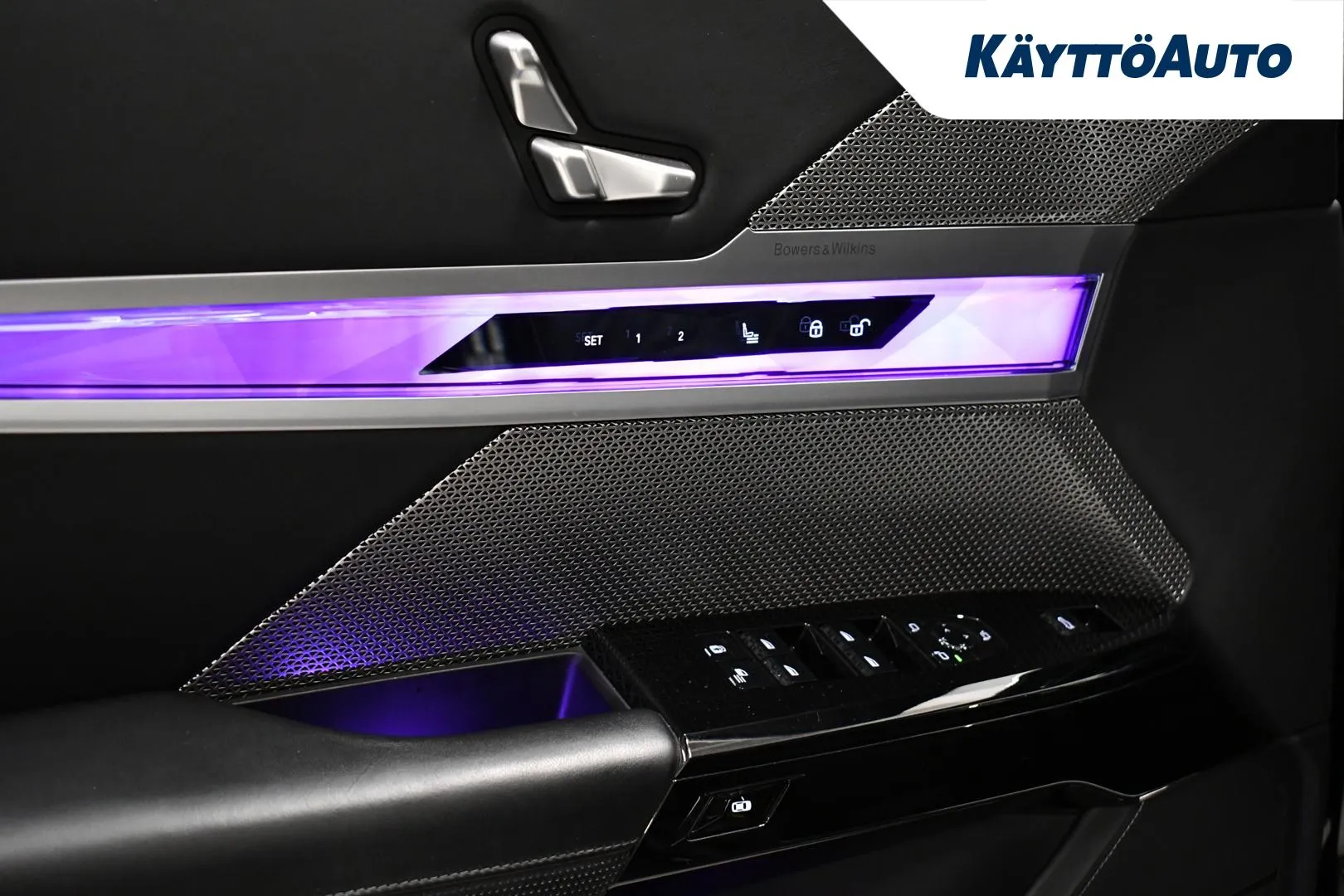 BMW i7 CSA-609 carousel image