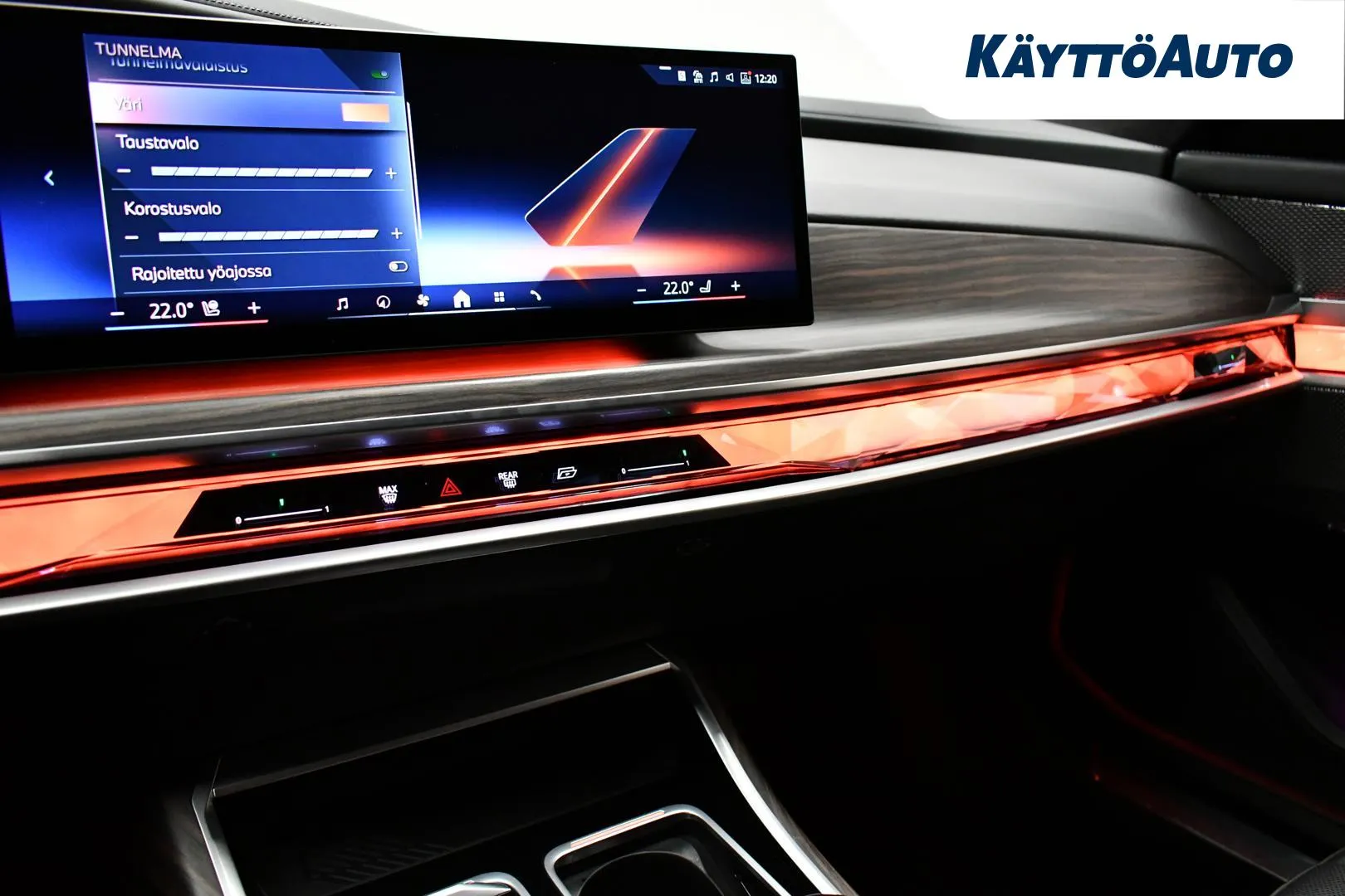 BMW i7 CSA-609 carousel image