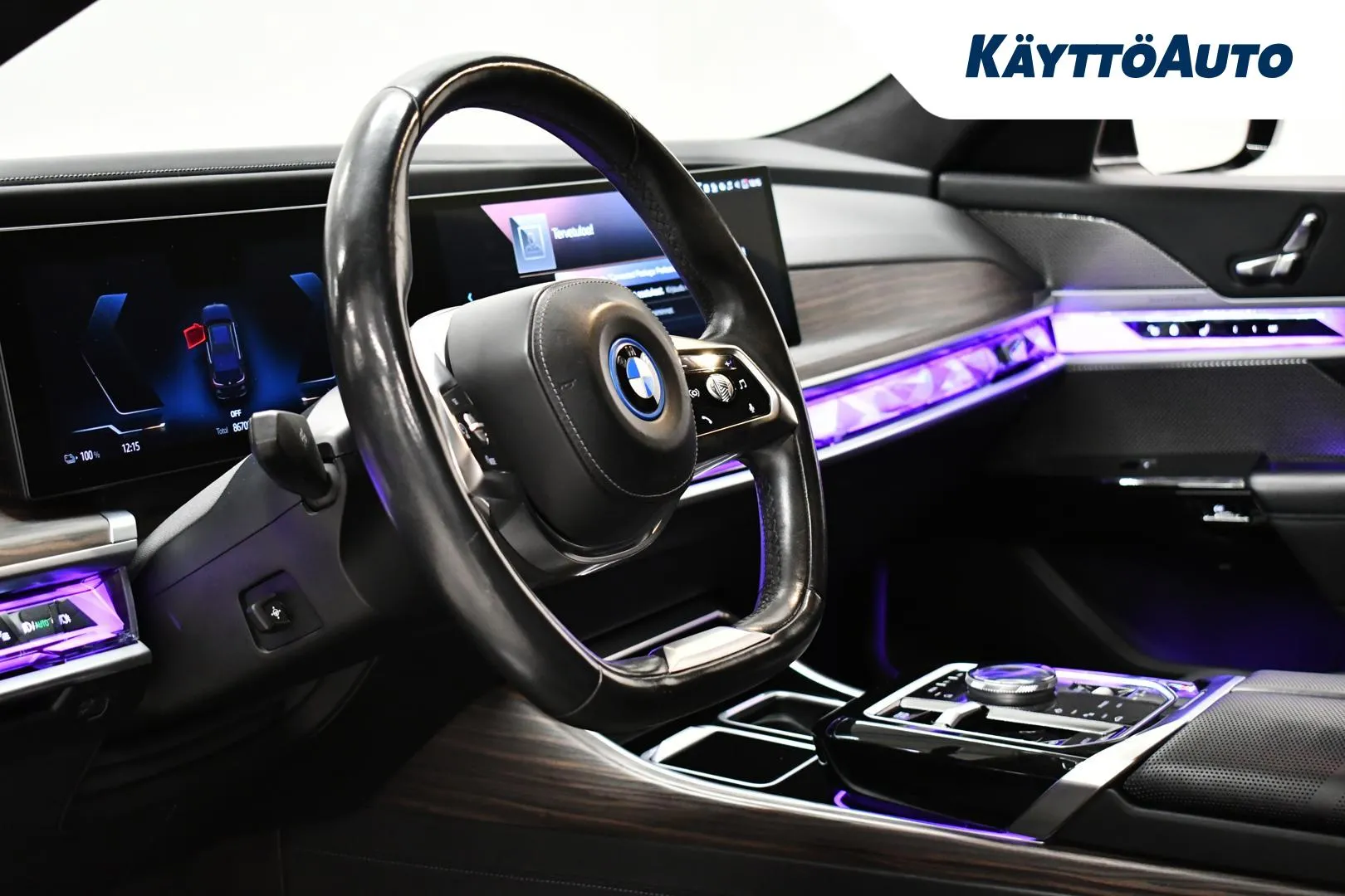 BMW i7 CSA-609 carousel image