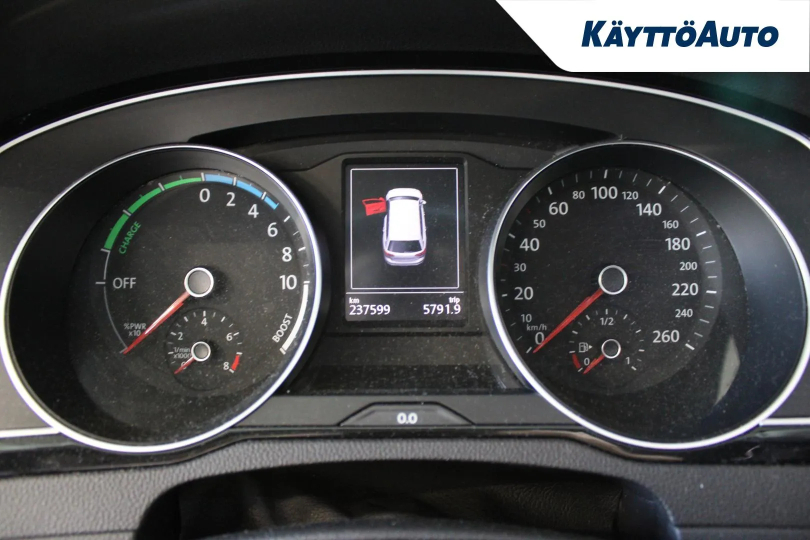 VOLKSWAGEN Passat JPL-699 carousel image