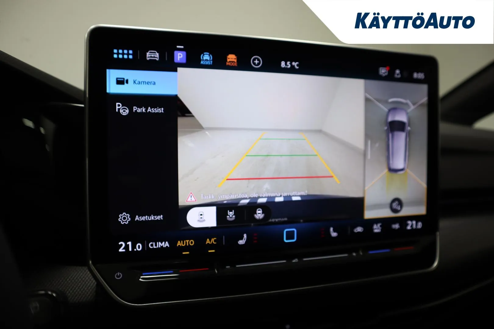 Volkswagen Golf JNY-835 carousel image