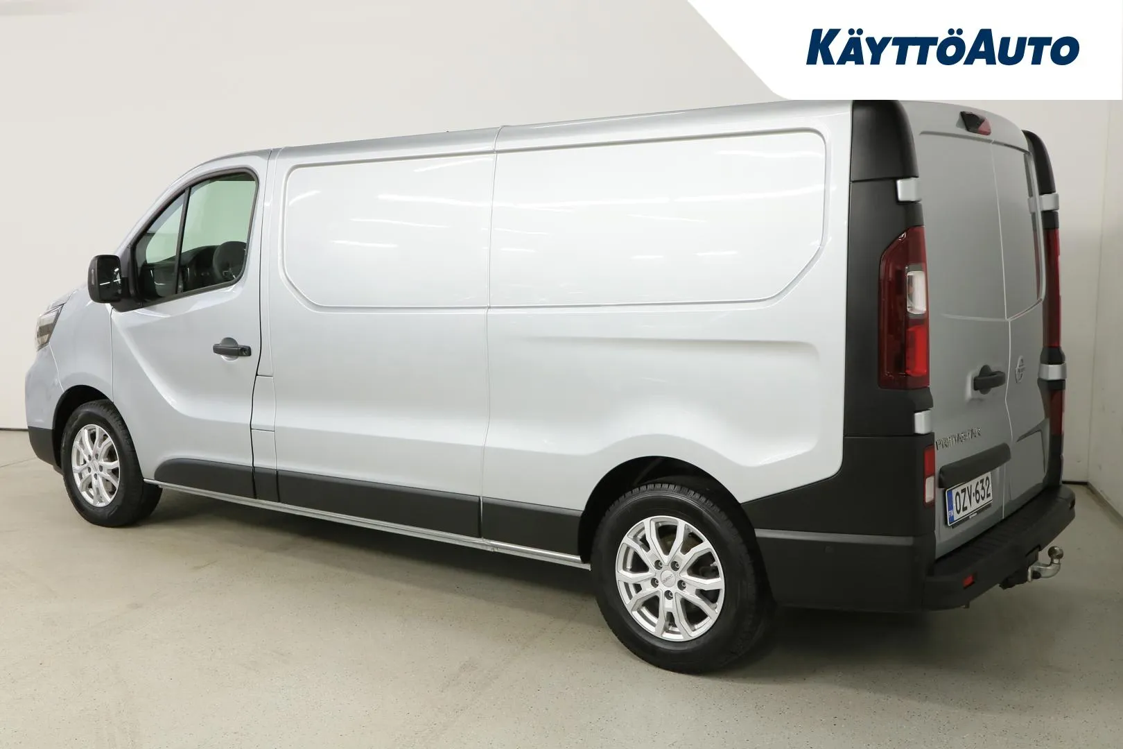 NISSAN PRIMASTAR OZV-632 carousel image