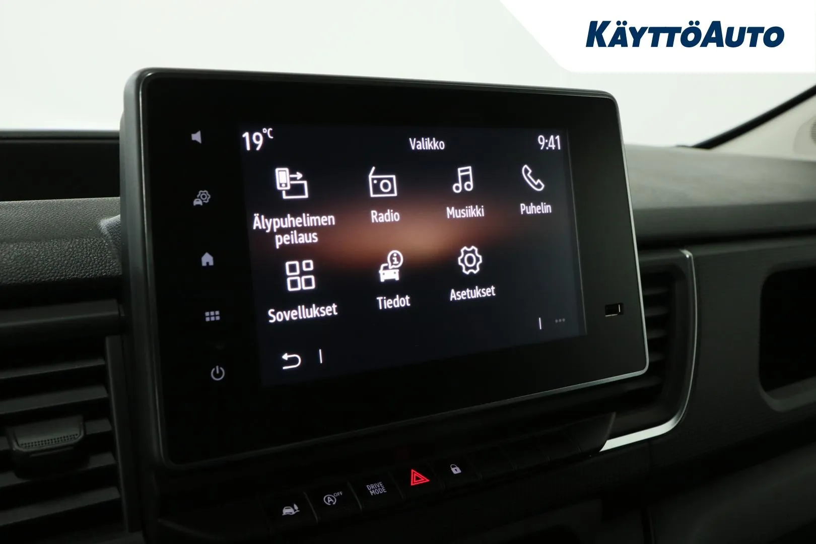 NISSAN PRIMASTAR OZV-632 carousel image