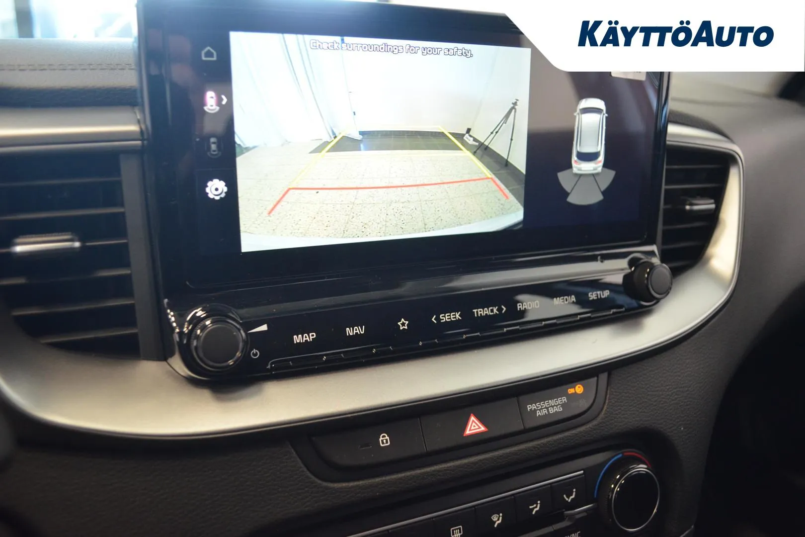 Kia Ceed ZPH-627 carousel image