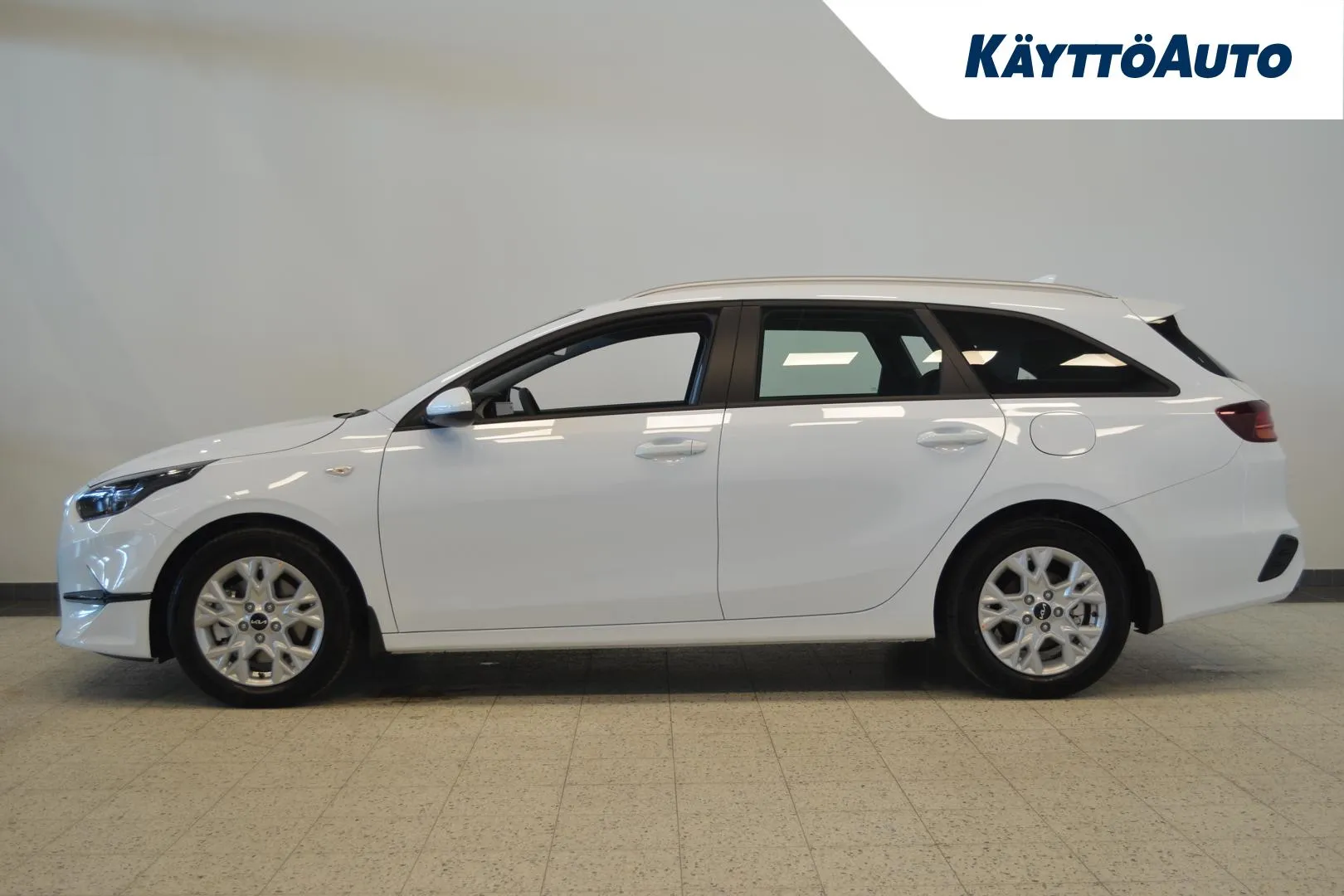 Kia Ceed ZPH-627 carousel image