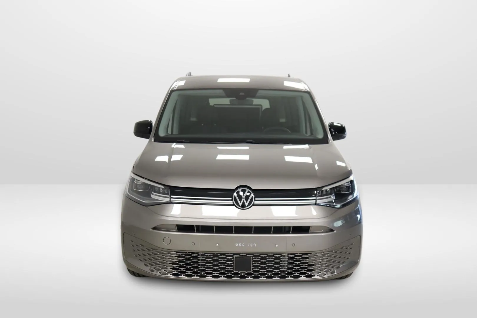 Volkswagen Caddy Maxi ZPA-186 carousel image