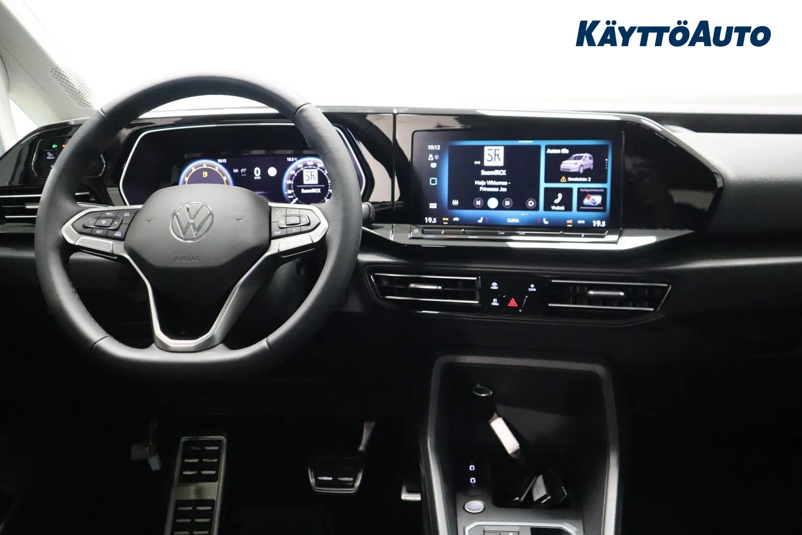 Volkswagen Caddy Maxi ZPA-186 carousel image