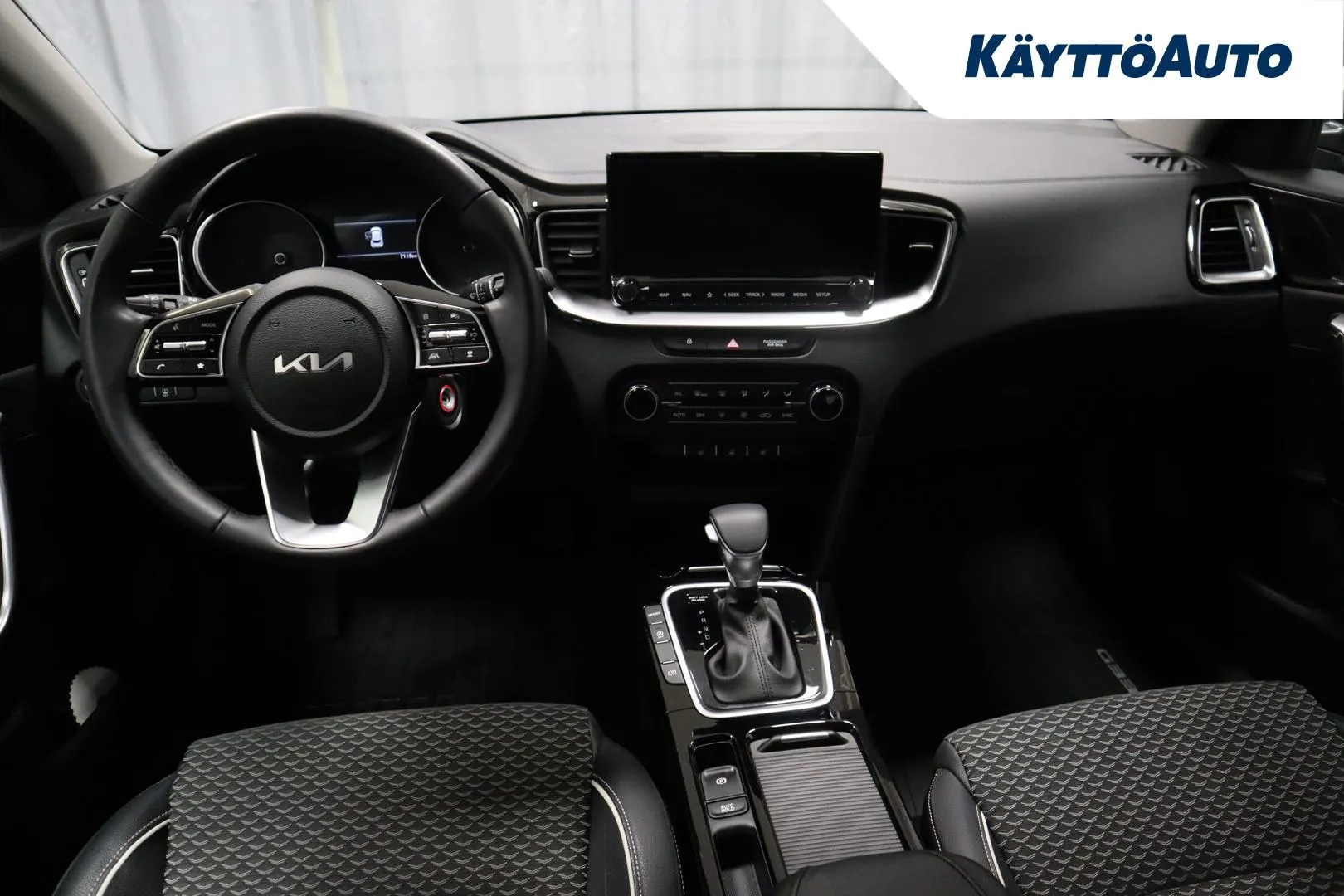 KIA XCeed GRC-527 carousel image