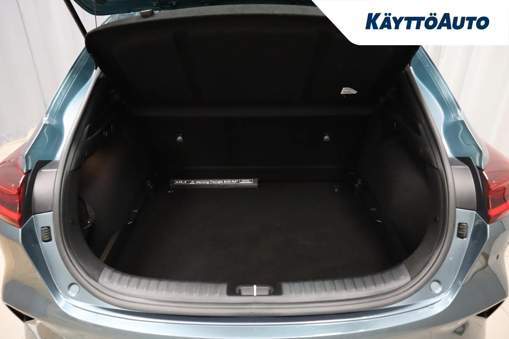 KIA XCeed GRC-527 carousel image
