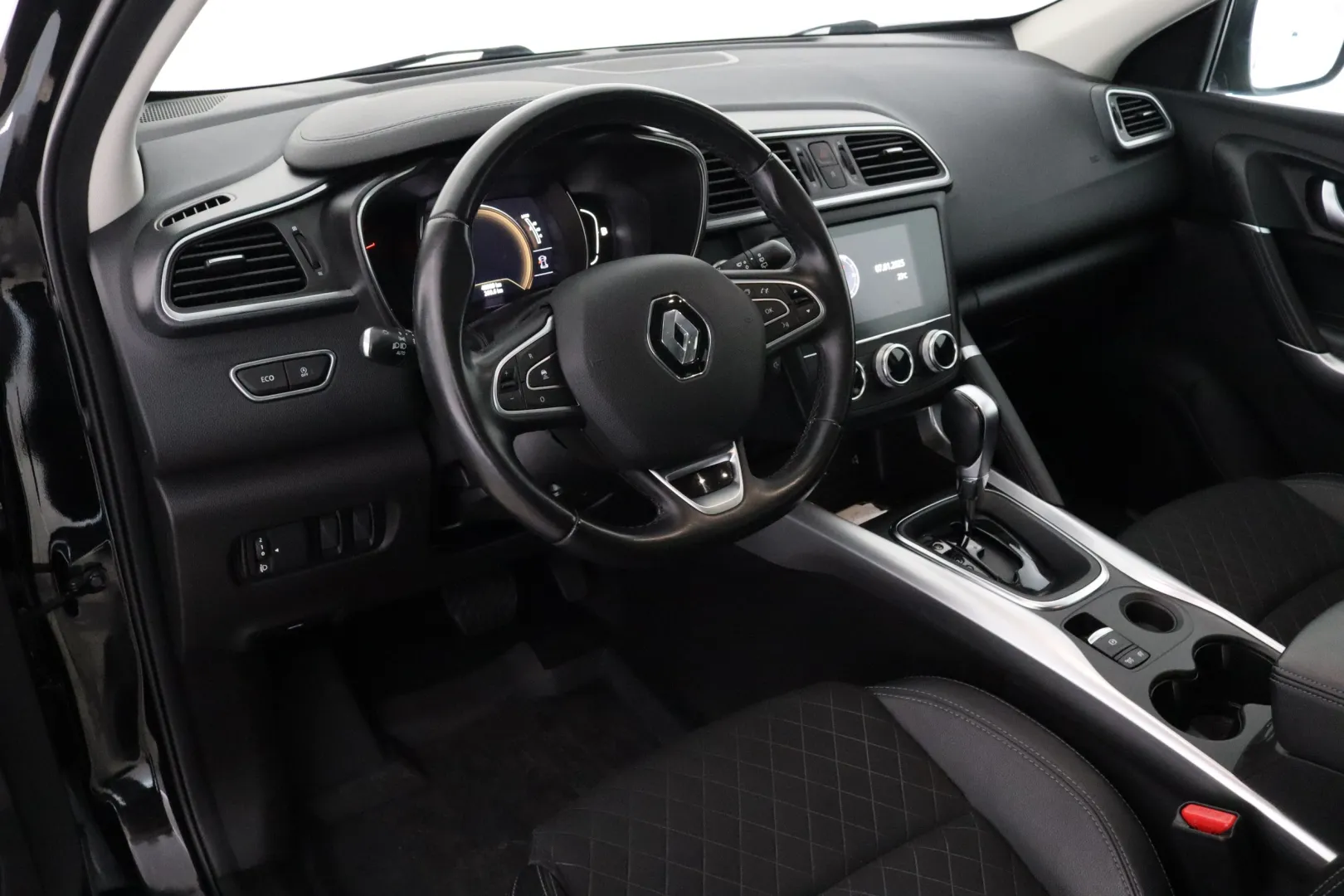 RENAULT Kadjar GZU-570 carousel image