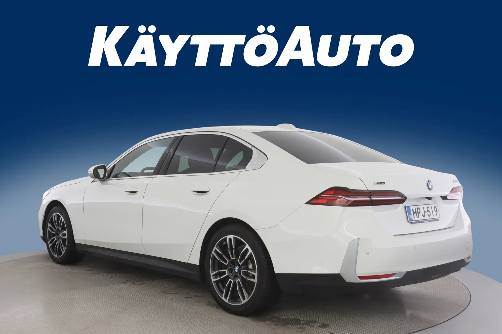 BMW 520 MPJ-519 carousel image