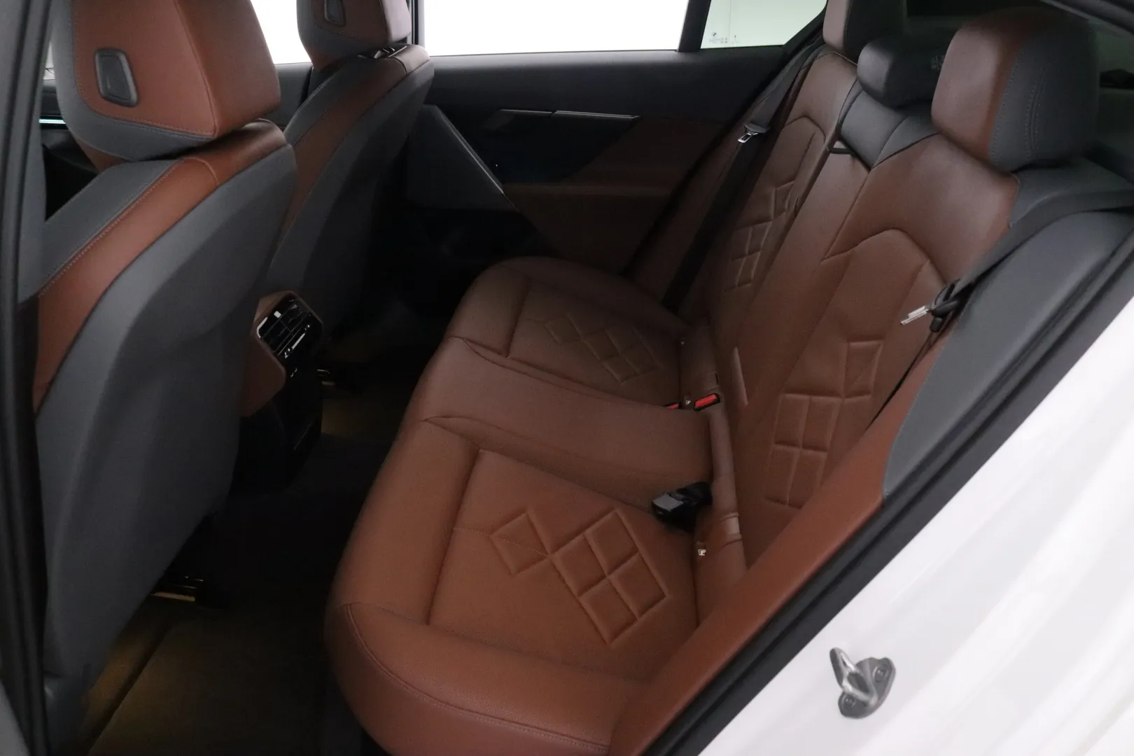 BMW 520 MPJ-519 carousel image