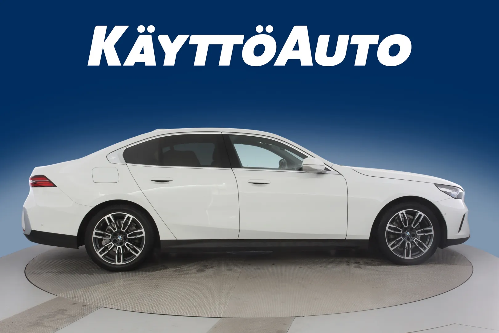 BMW 520 MPJ-519 carousel image