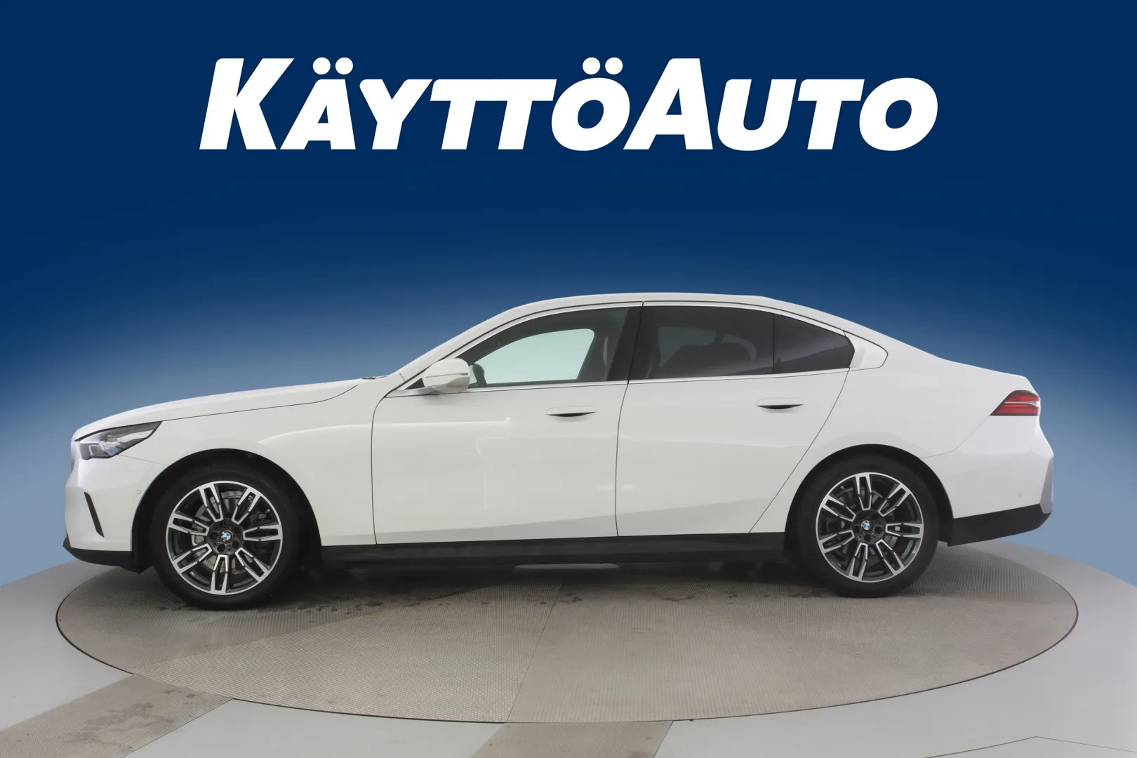 BMW 520 MPJ-519 carousel image