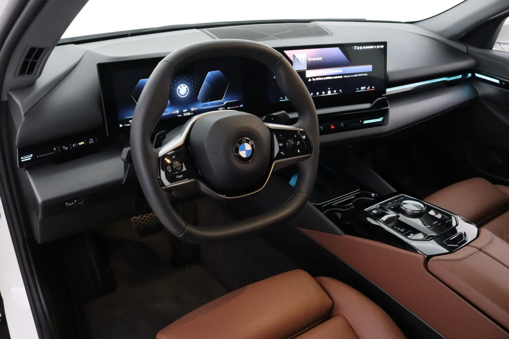 BMW 520 MPJ-519 carousel image