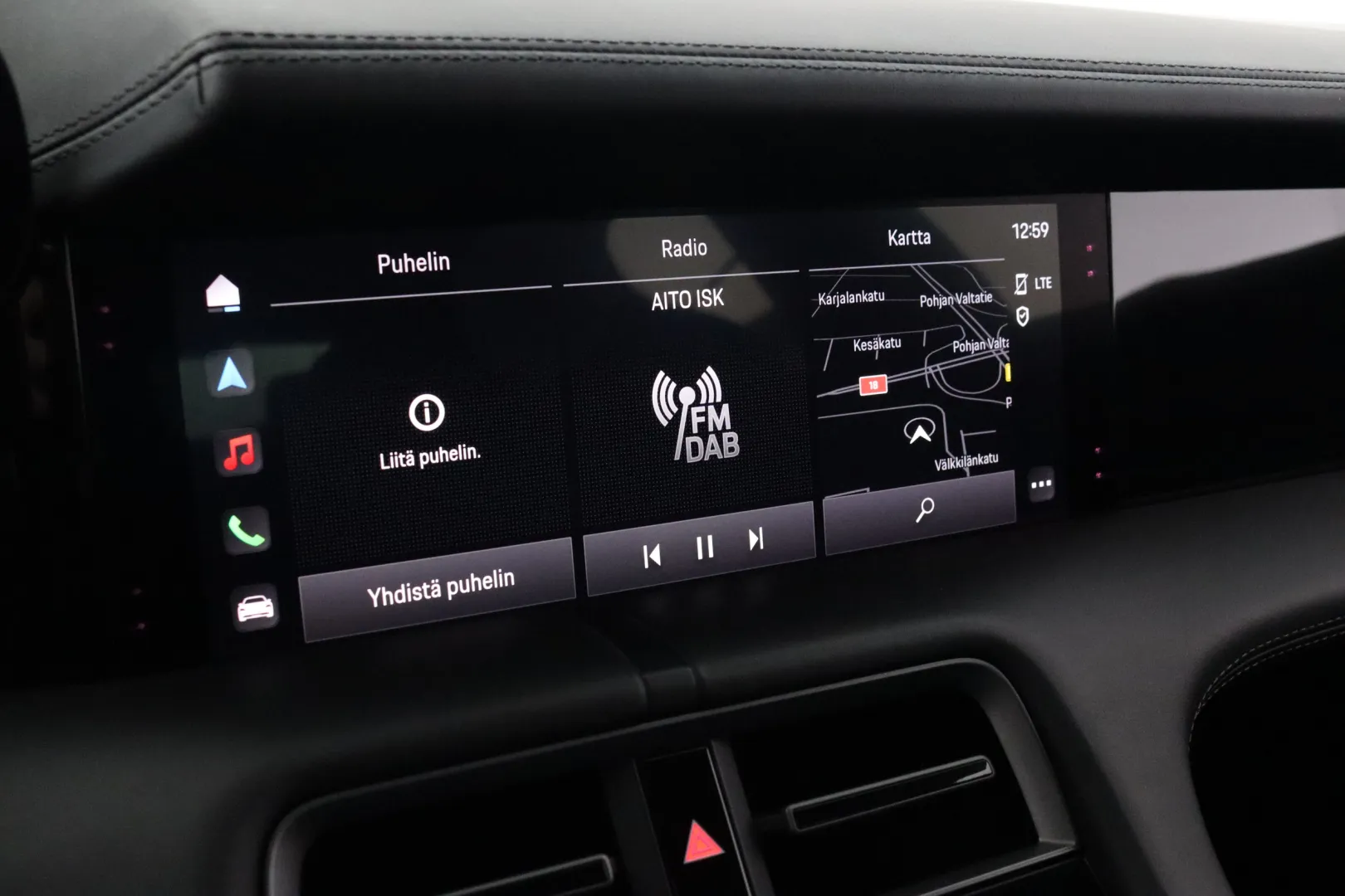 PORSCHE Taycan LSN-415 carousel image